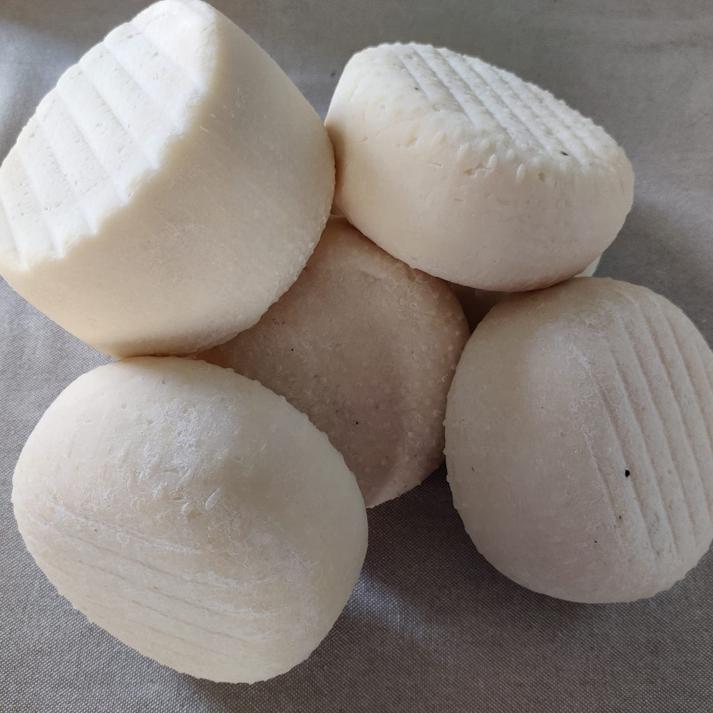Soft Caciotta Cheese - 100% craftsmanship