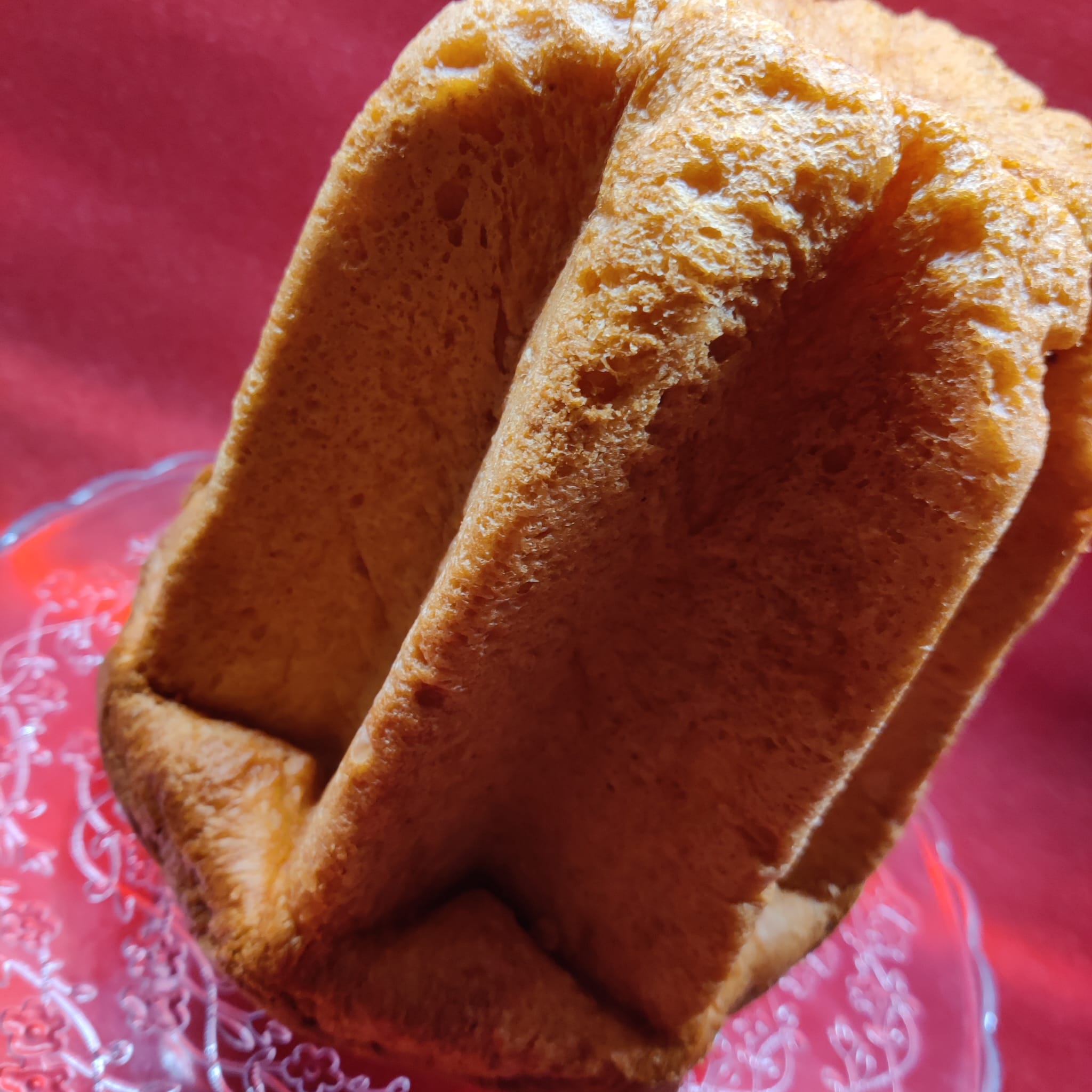 Pandoro aus Verona, traditioneller Weihnachtskuchen